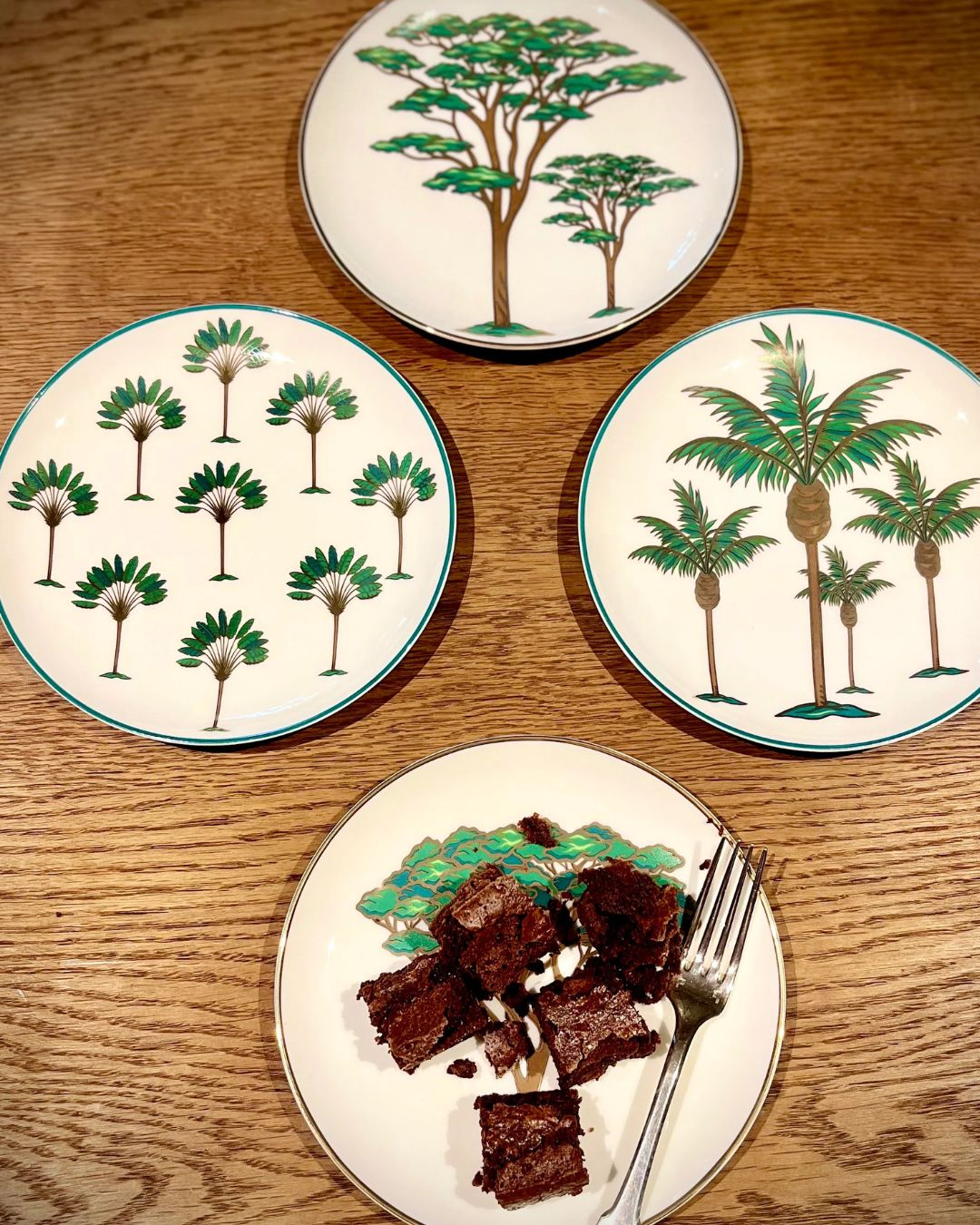 Heritage Tree Plate Set of 4