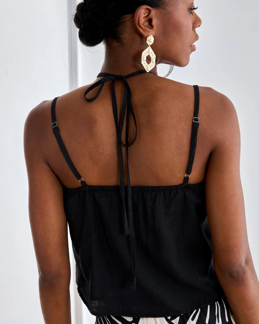 Nut Top Black