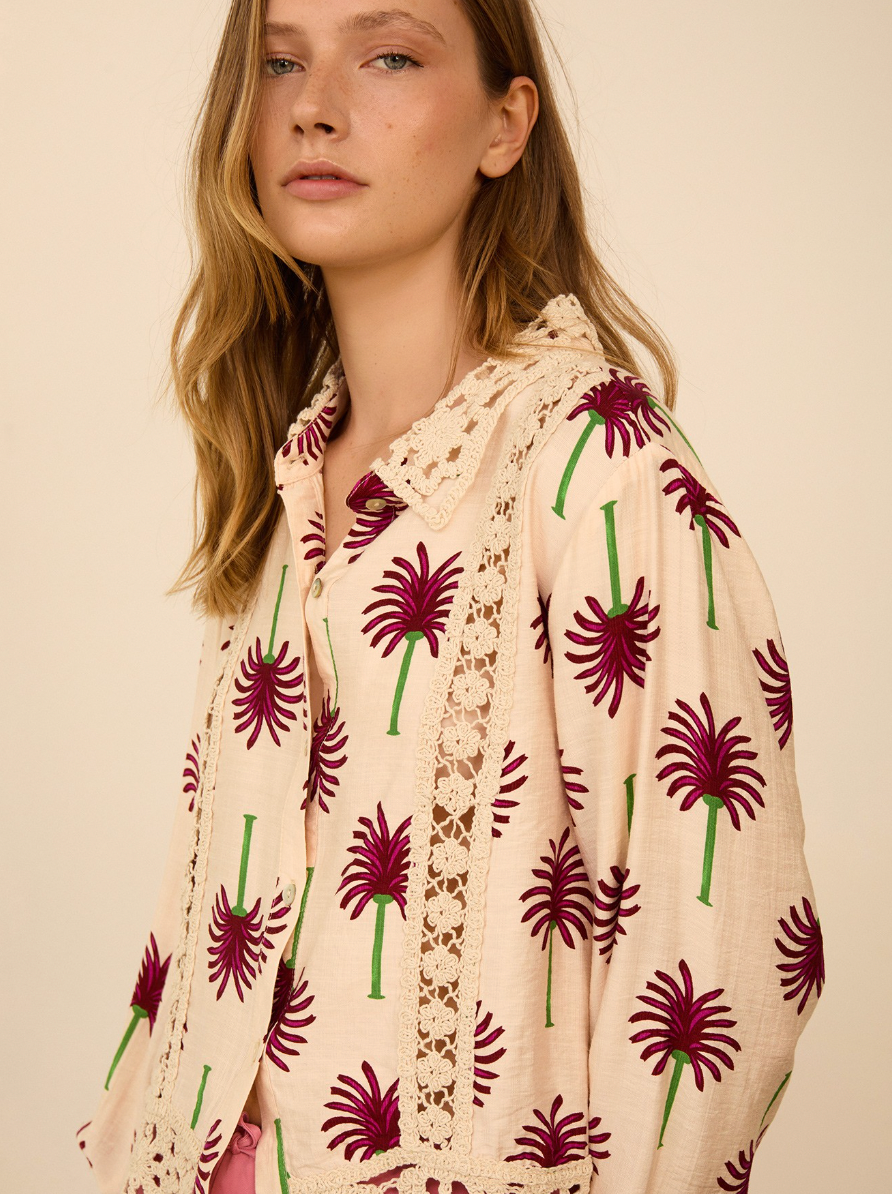 SHIRT WITH PALM TREE PRINT