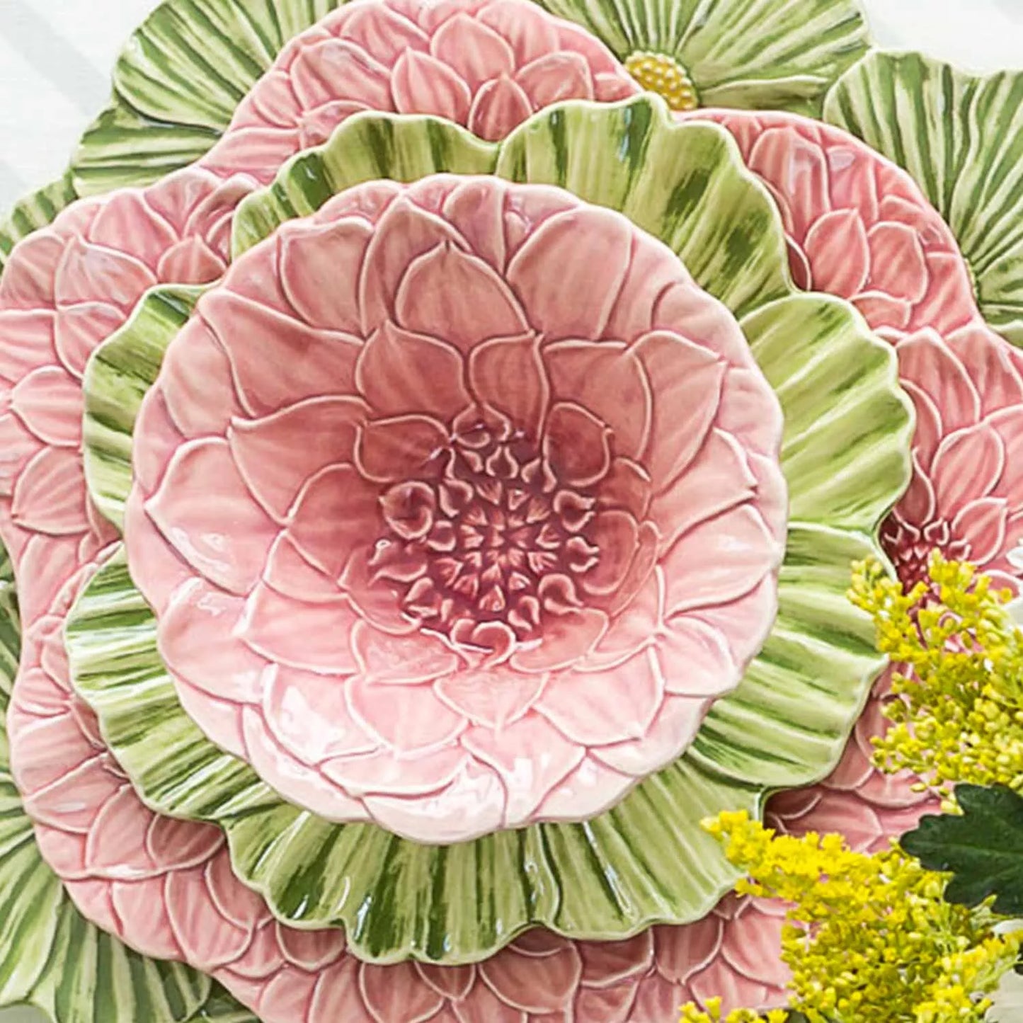 Maria Flor Dinner Plate Dahlia Rosa - Bordallo Pinheiro