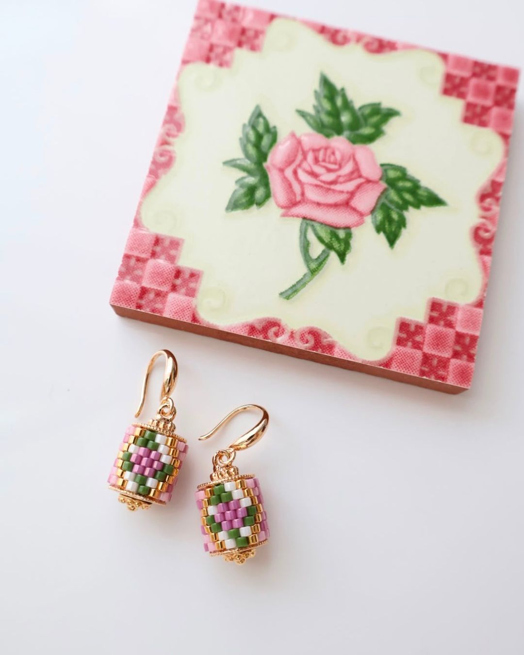 SUI Collection Red Rose