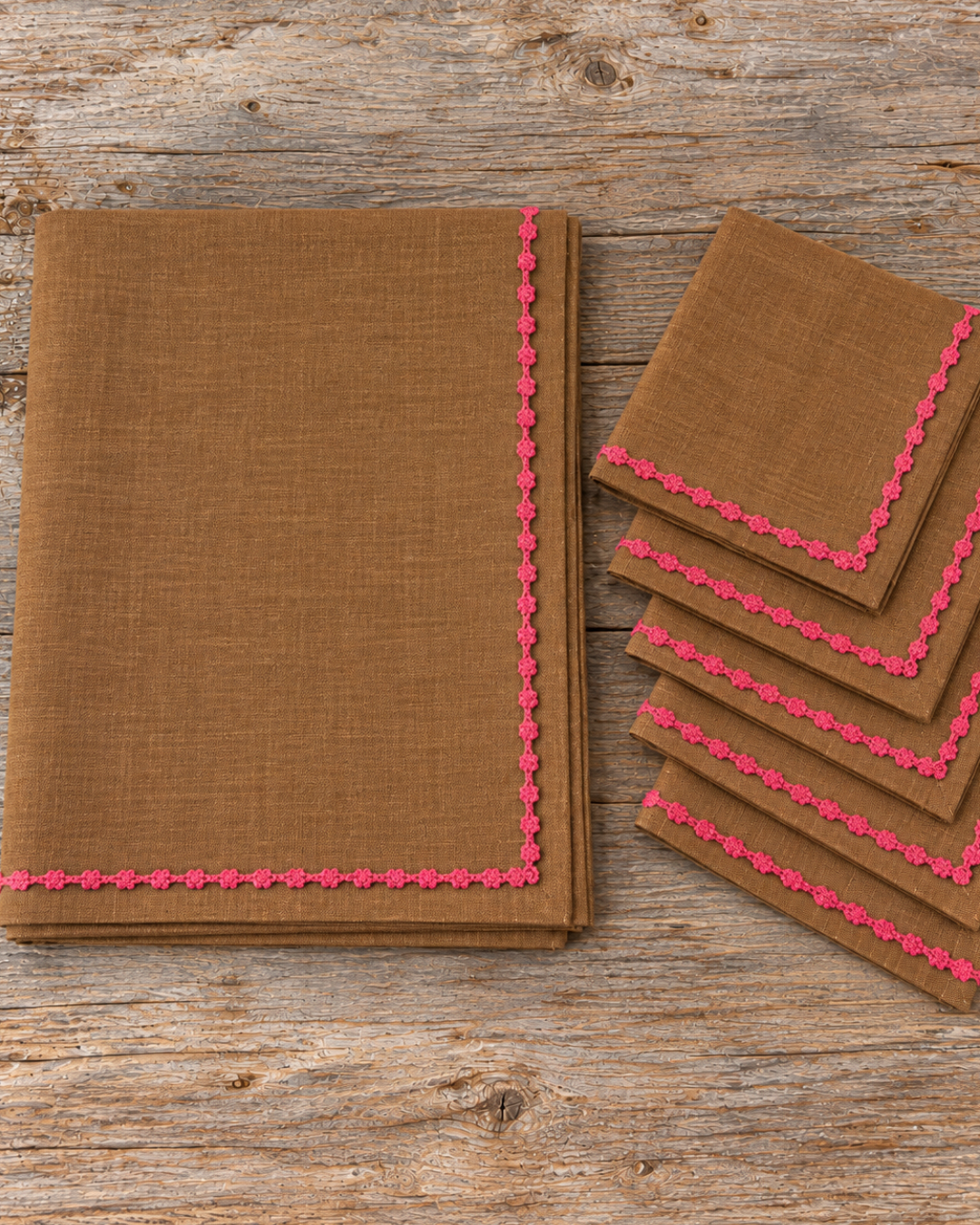 Table Cloth & 6 Napkins Set