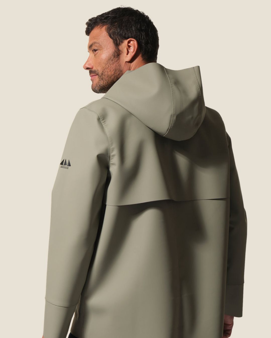 Boston Men's Raincoat Tea