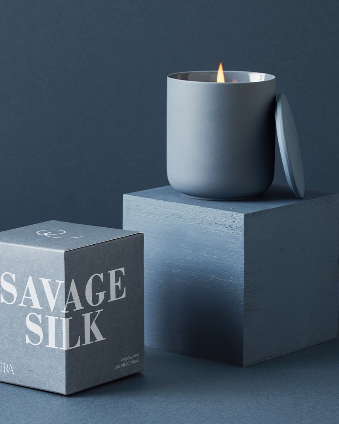 Roura candle  Savage Silk
